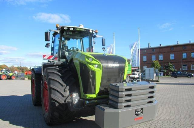 Farm tractor CLAAS Xerion 5000 Trac: picture 5