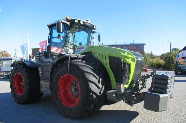 Farm tractor CLAAS Xerion 5000 Trac: picture 7
