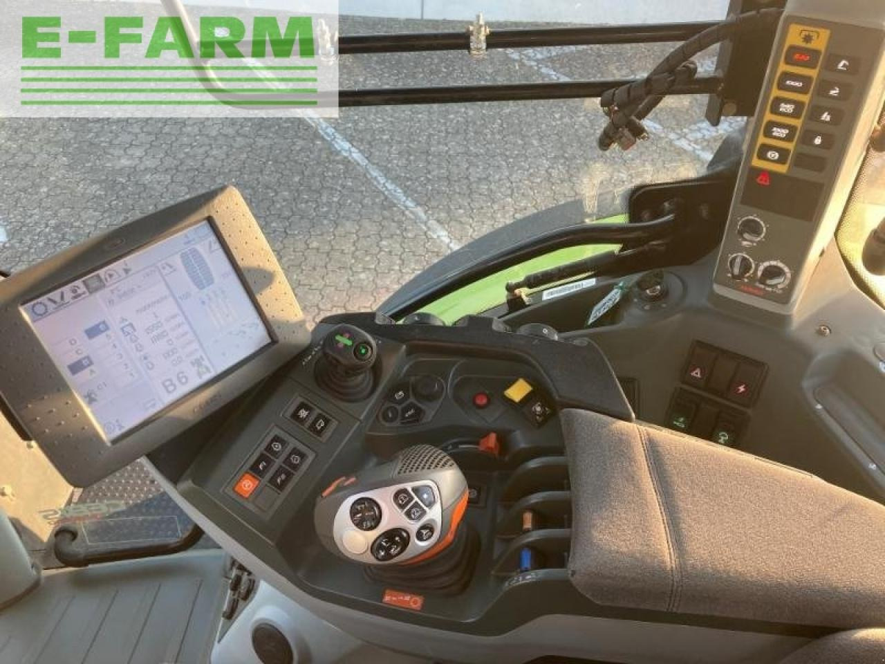 Farm tractor CLAAS arion 540 t3b: picture 10