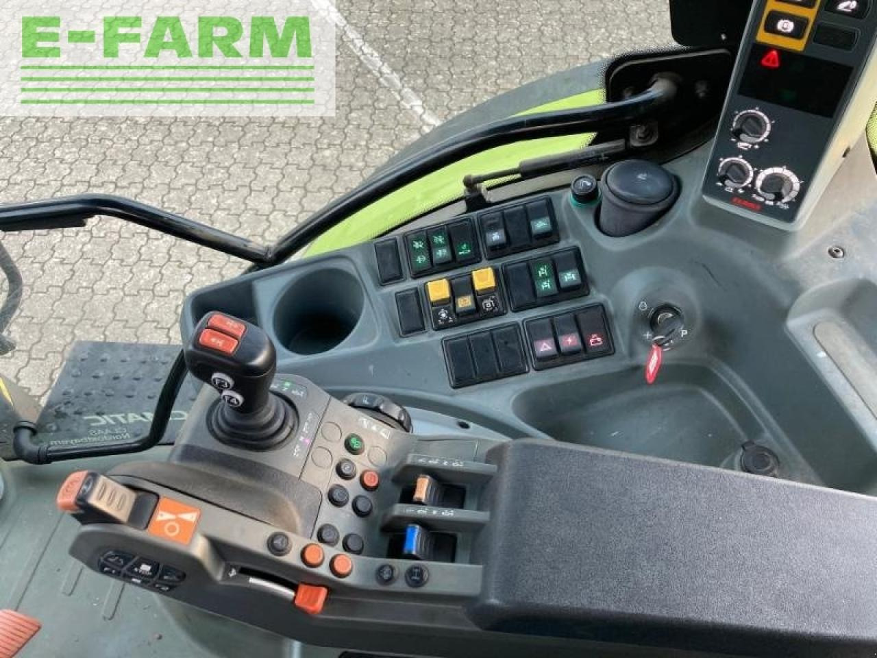 Farm tractor CLAAS arion 550 st4 cmatic: picture 8