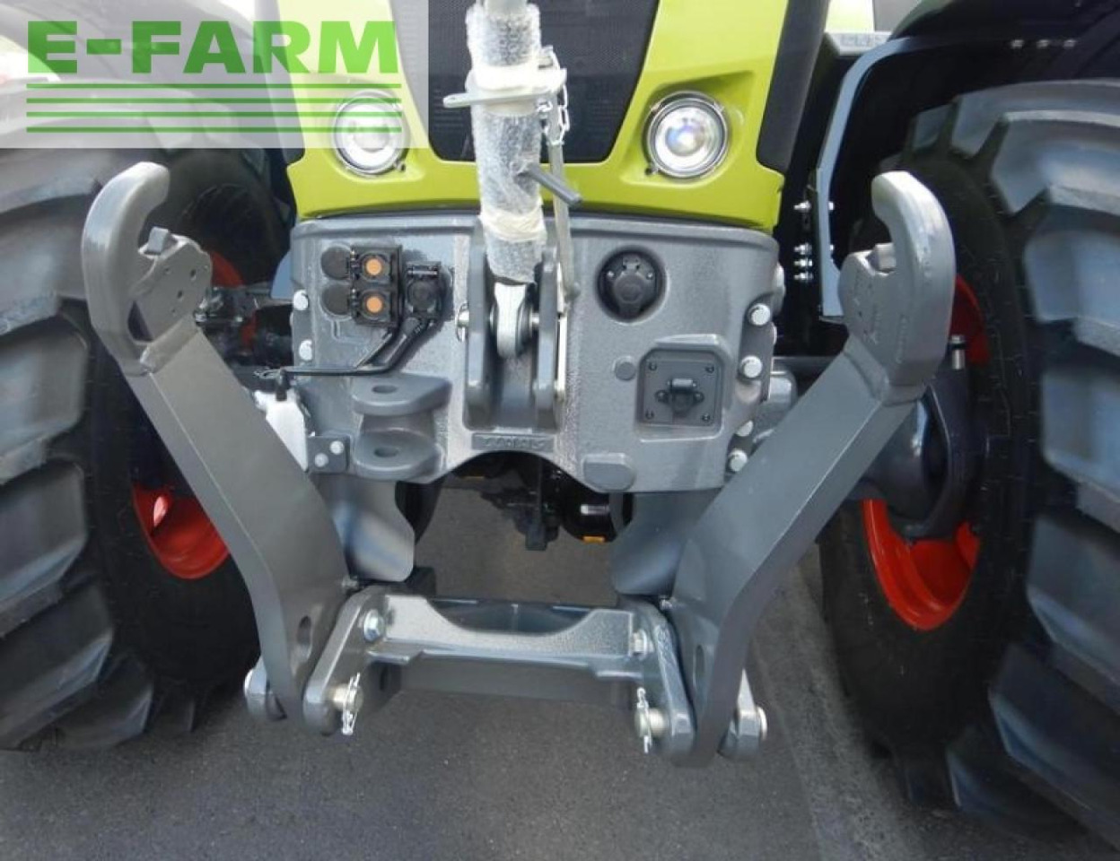 Farm tractor CLAAS axion 800 cis+ hexashift: picture 8