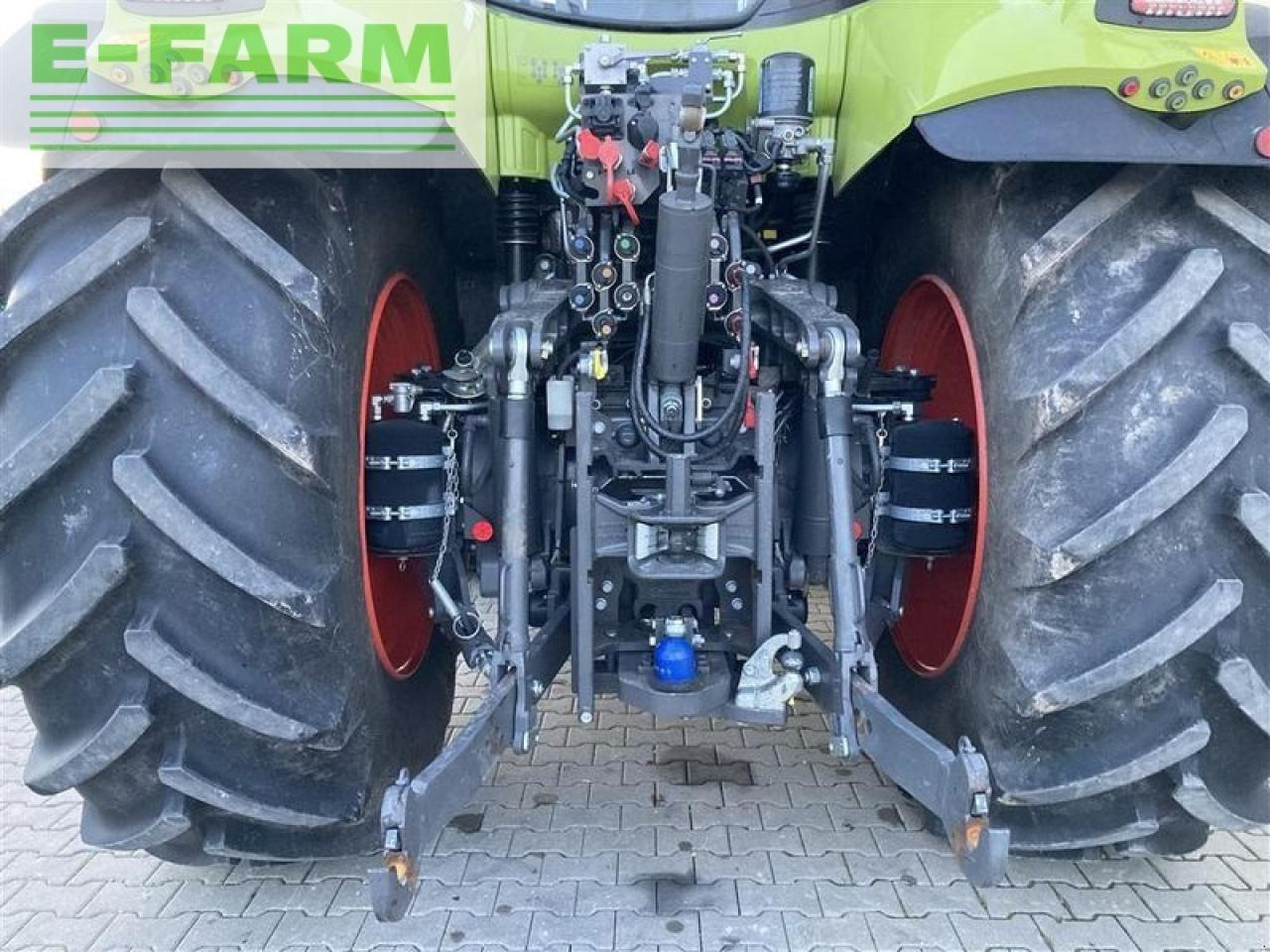 Farm tractor CLAAS axion 870 cmatic-stage v cebis: picture 11