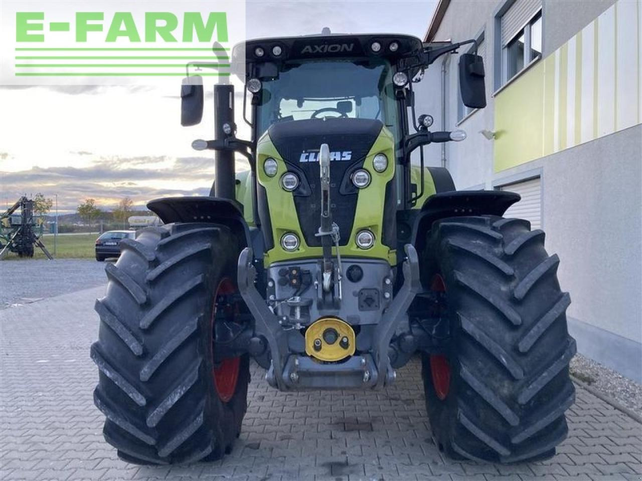 Farm tractor CLAAS axion 870 cmatic-stage v cebis: picture 10