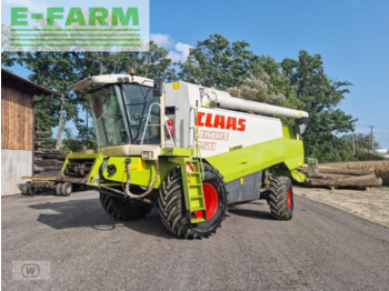 Combine harvester CLAAS Lexion