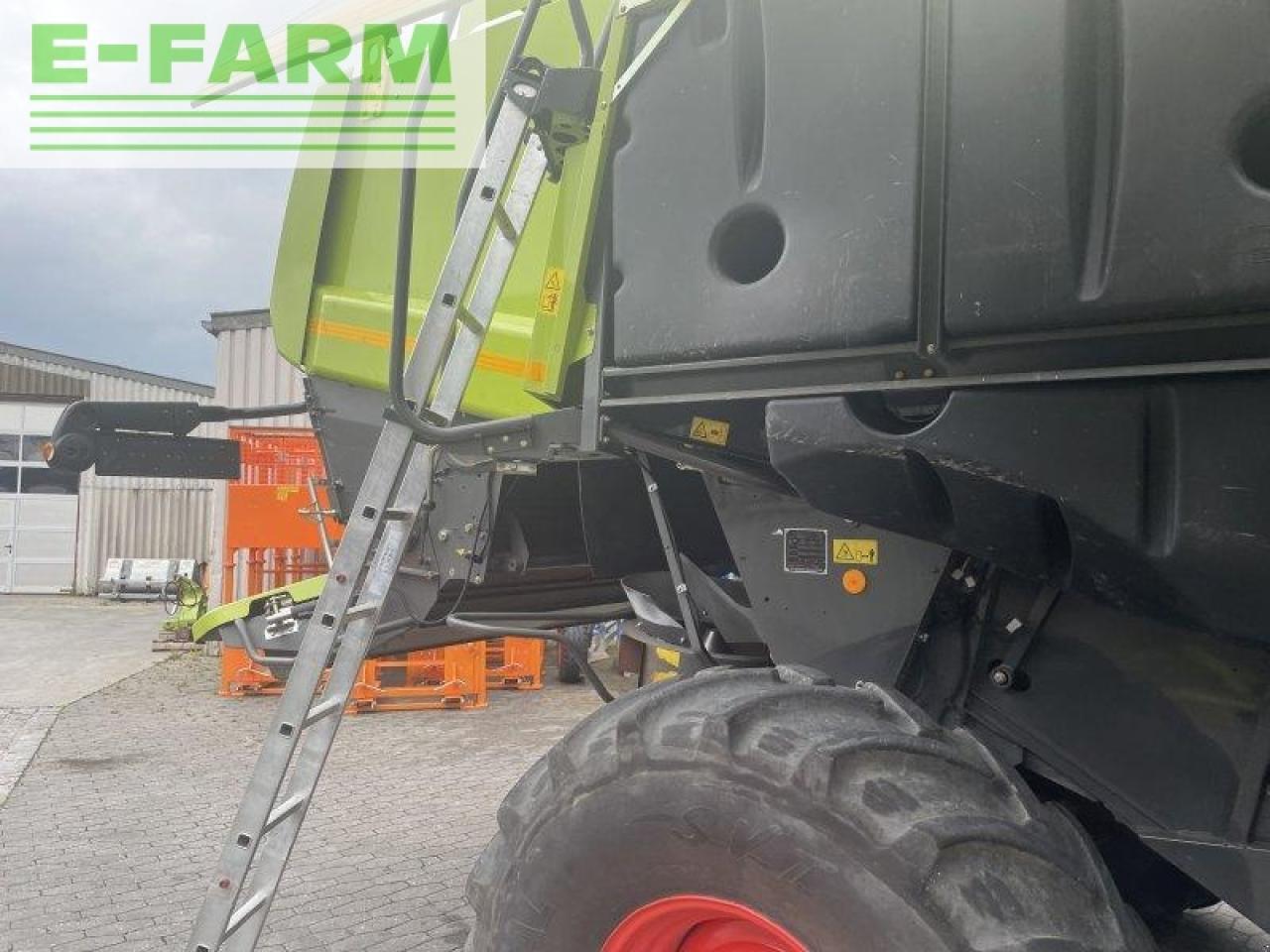 Combine harvester CLAAS lexion 670: picture 14