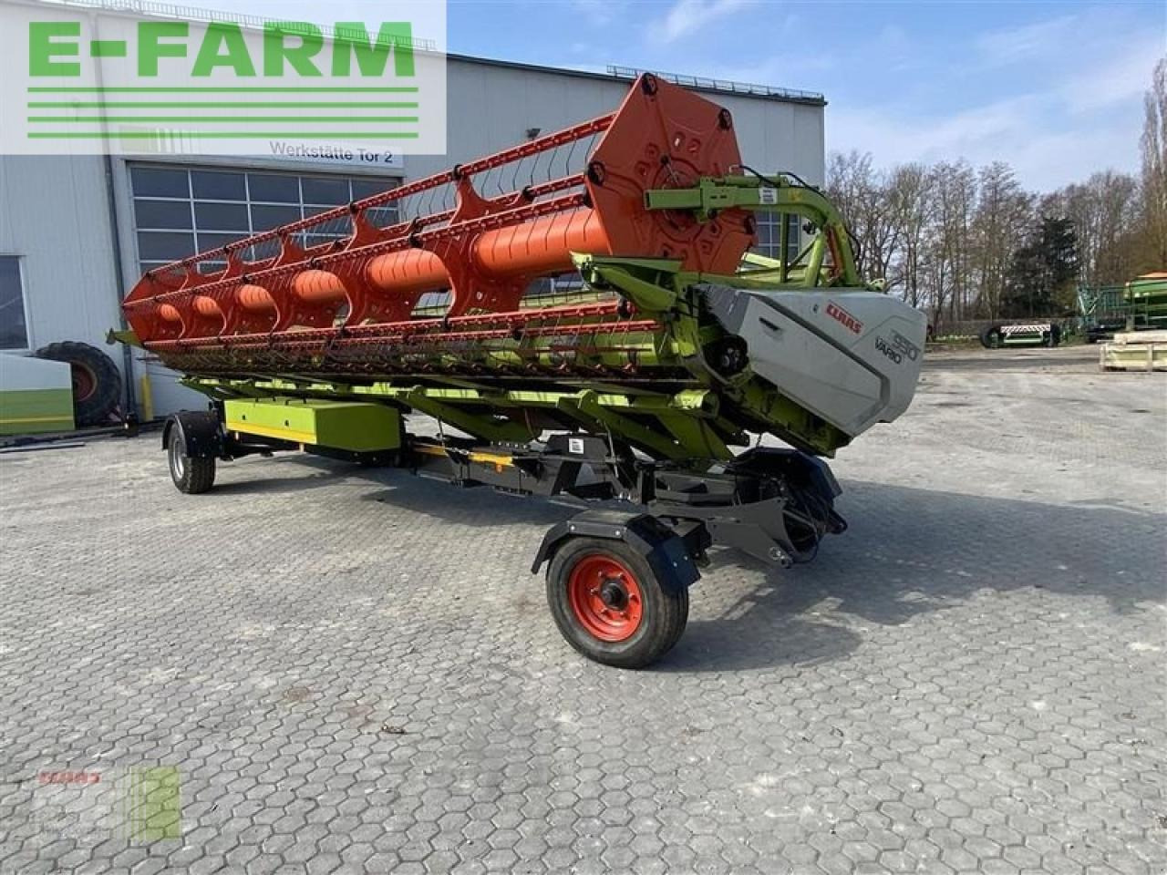Farm tractor CLAAS lexion 750 v930+tw: picture 20