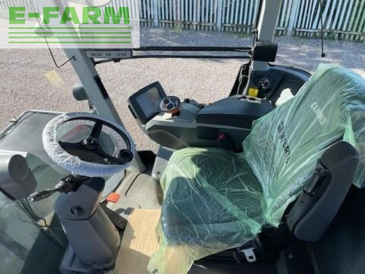 Farm tractor CLAAS xerion 4000 trac vc TRAC VC: picture 7