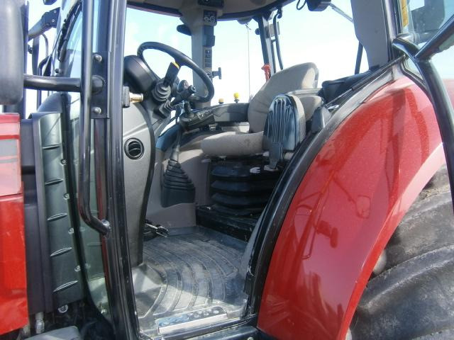Farm tractor CaseIH FARMALL 115 U PRO: picture 7