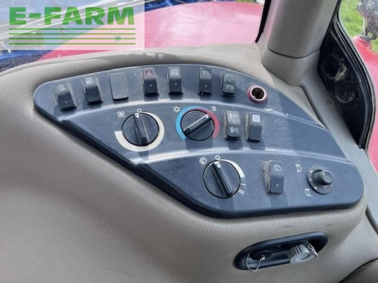 Farm tractor Case-IH magnum 280: picture 10