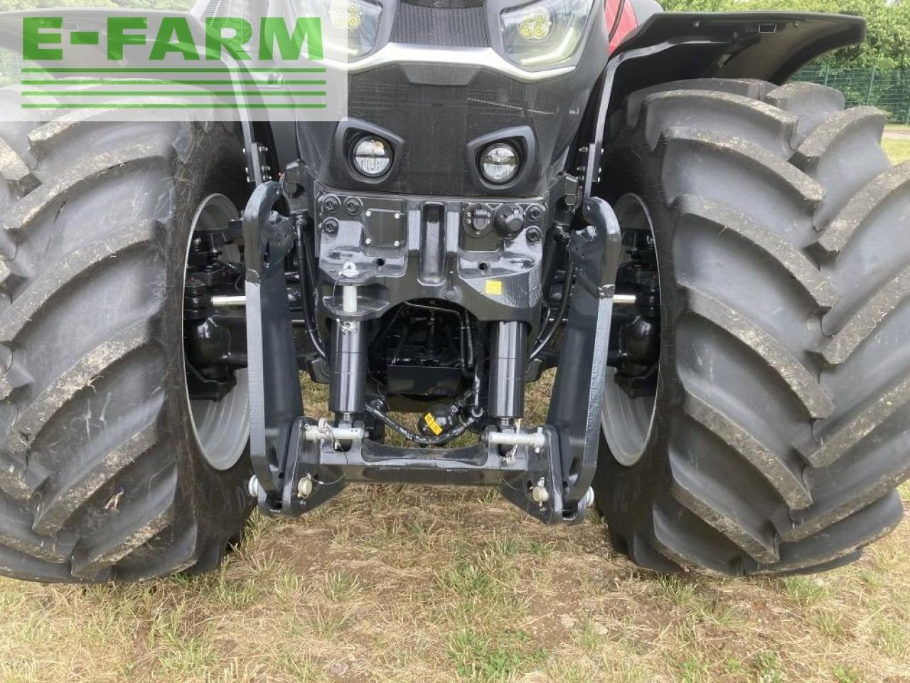 Farm tractor Case-IH optum 300 cvx: picture 10