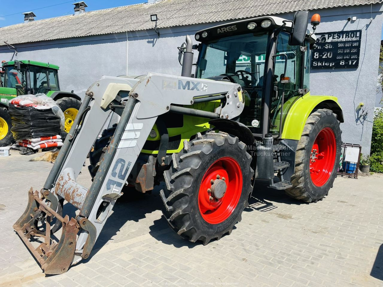 Farm tractor Claas ARES 567 ATZ: picture 6
