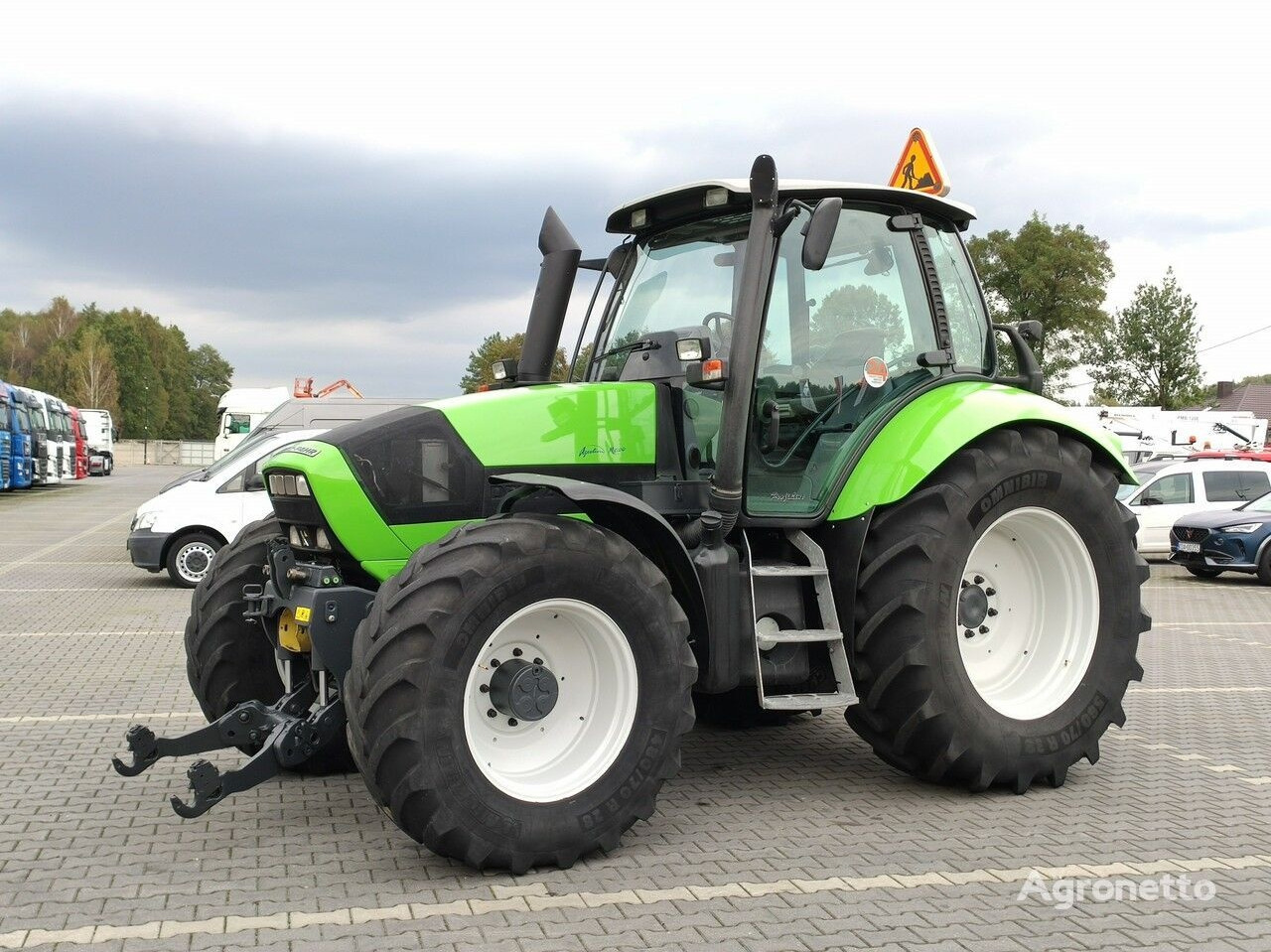 Farm tractor Deutz-Fahr Agrotron M620: picture 7