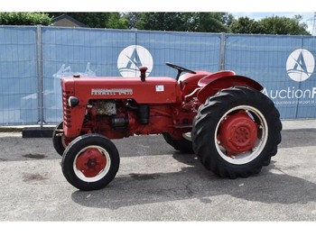 International Farmall D-430 - Farm tractor
