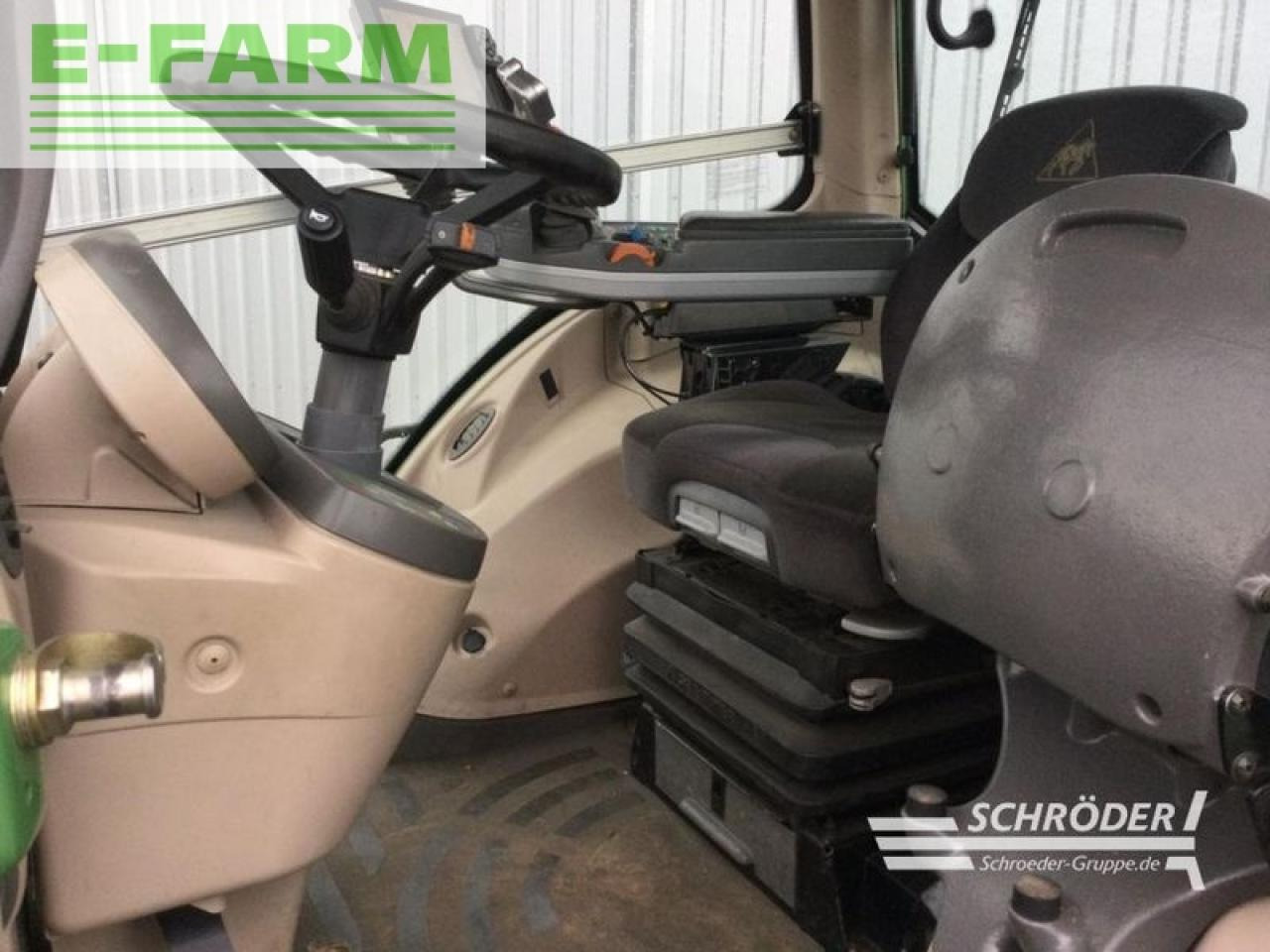 Farm tractor Fendt 828 vario s4 profi plus: picture 10