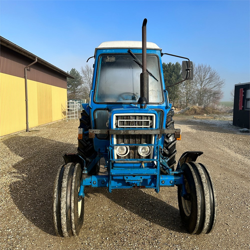 Farm tractor Ford 4600: picture 8