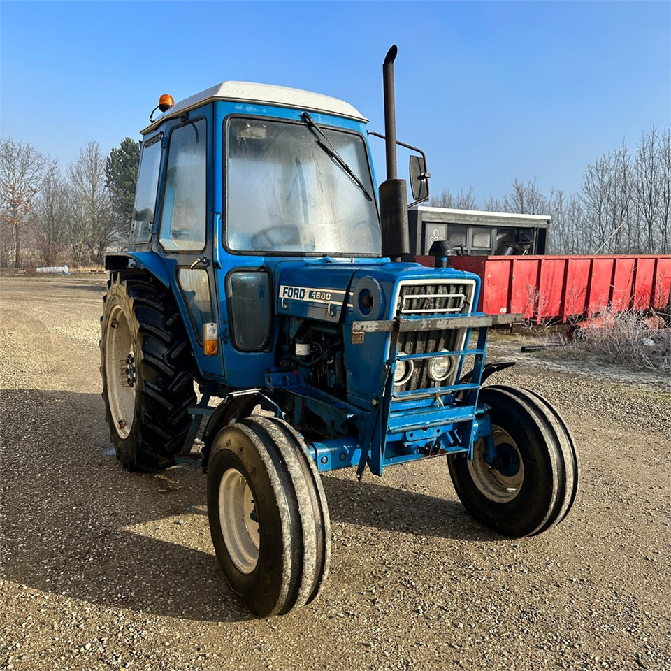 Farm tractor Ford 4600: picture 7