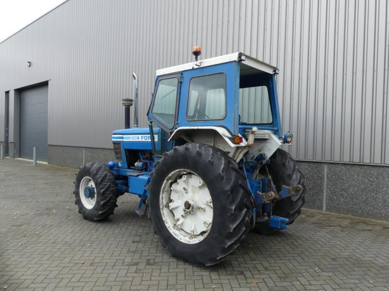 Farm tractor Ford 9700 4WD: picture 3