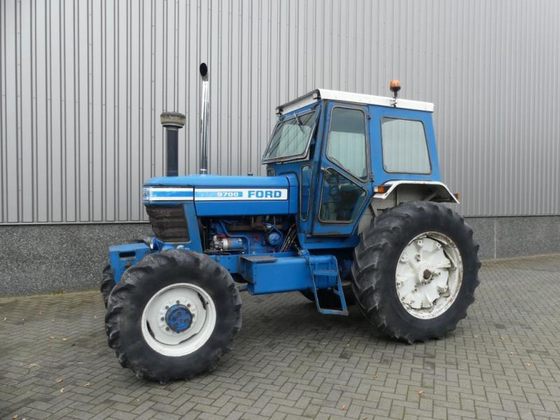 Farm tractor Ford 9700 4WD: picture 2