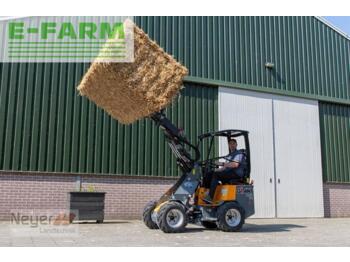 Compact loader GIANT