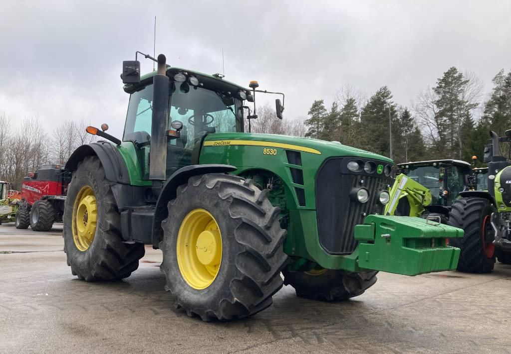 Farm tractor John Deere 8530 AutoPower: picture 9