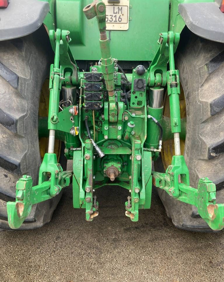 Farm tractor John Deere 8530 AutoPower: picture 6