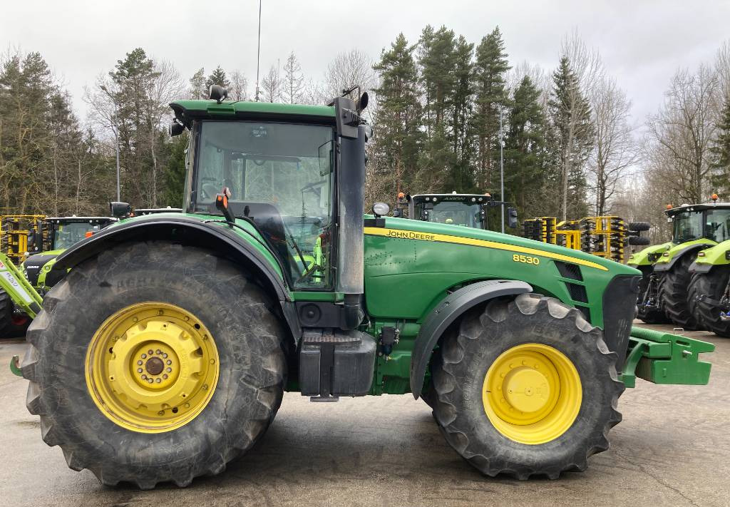 Farm tractor John Deere 8530 AutoPower: picture 8