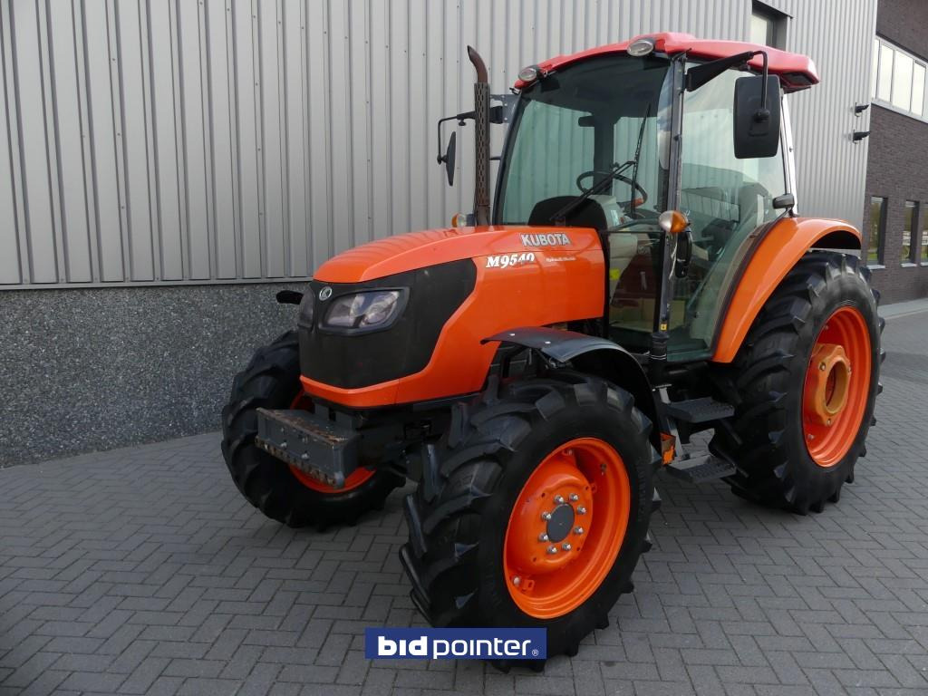 Farm tractor Kubota M9540 4WD: picture 2