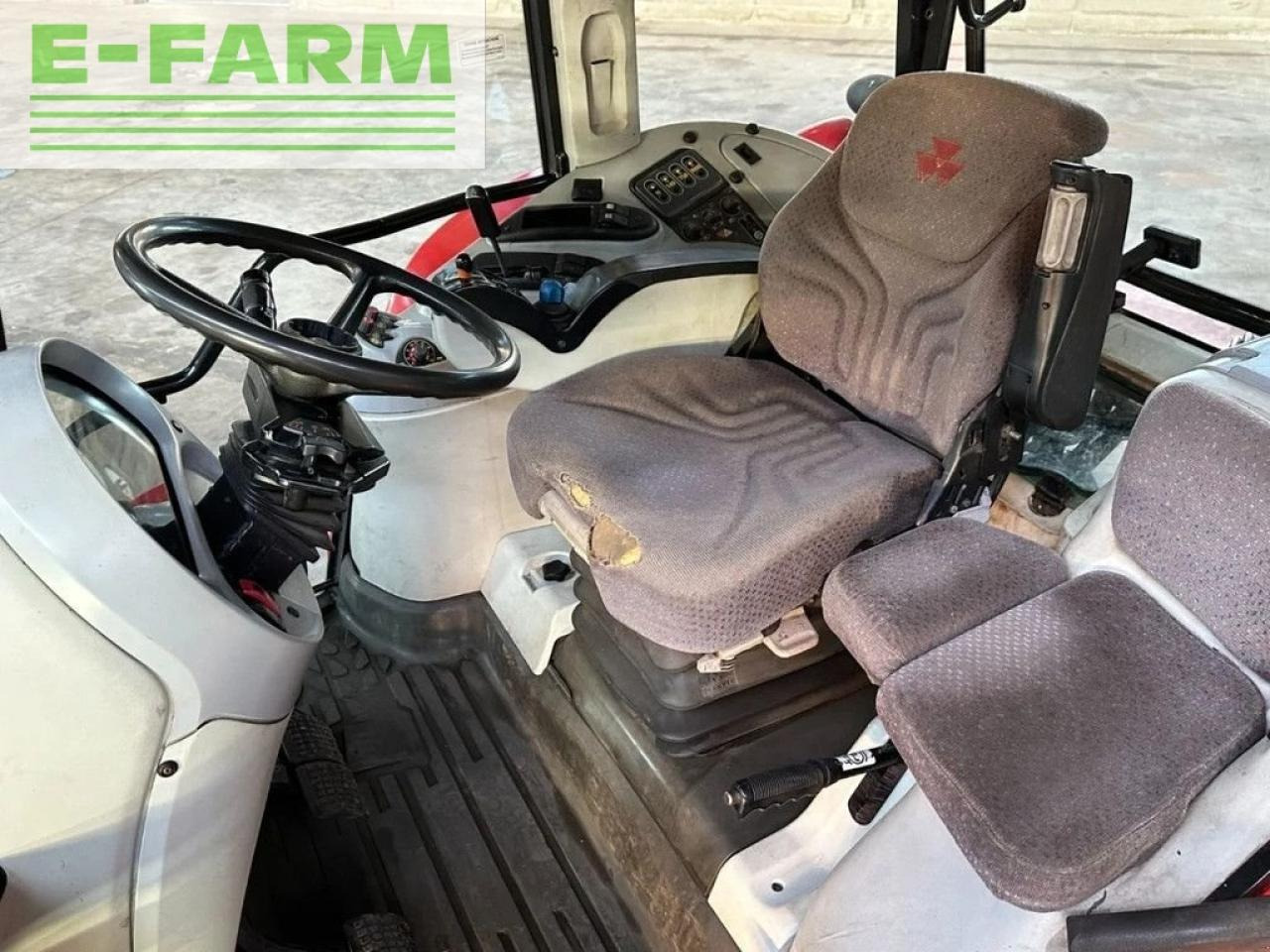 Farm tractor Massey Ferguson 7480 dyna vt: picture 8