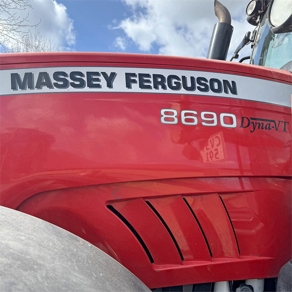 Leasing of Massey Ferguson 8690 Dyna VT Massey Ferguson 8690 Dyna VT: picture 28