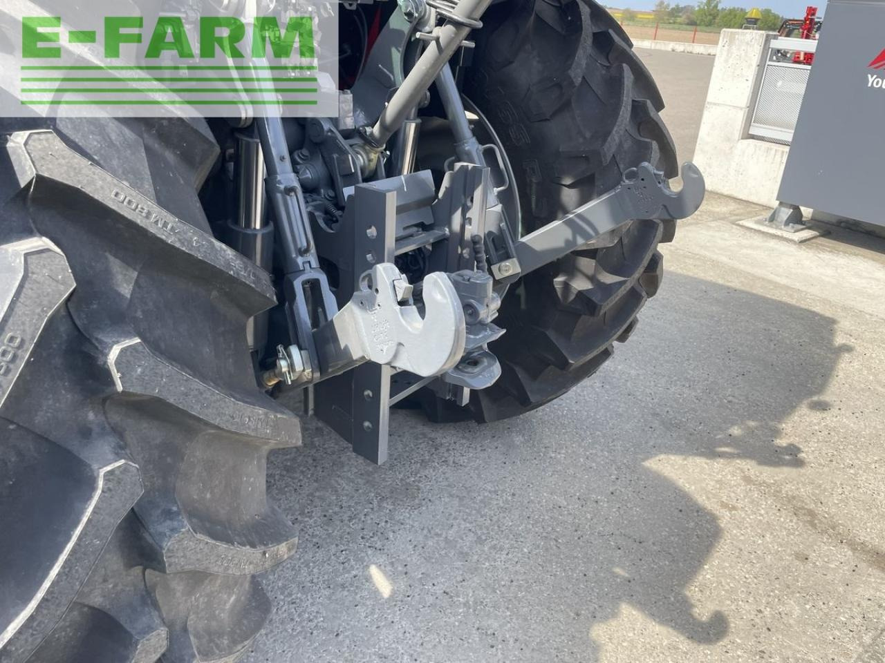Farm tractor Massey Ferguson mf 5711 m: picture 11