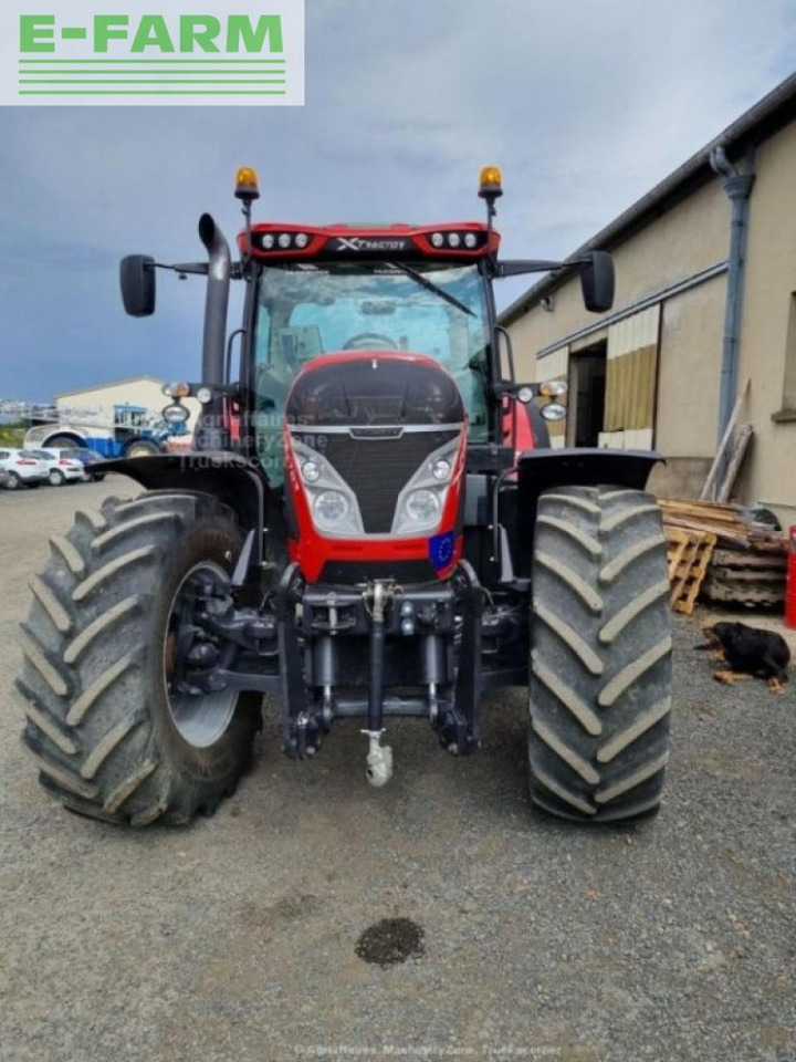 Farm tractor McCormick x7-680p: picture 2