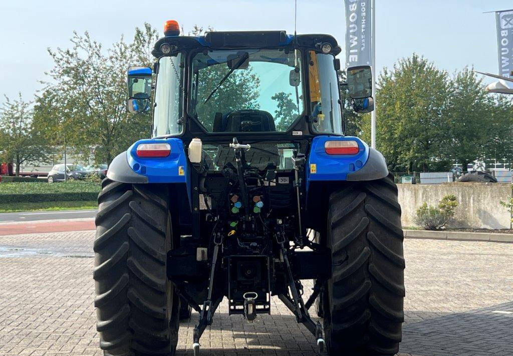 Farm tractor New Holland T5.115 Utility - Dual Command, climatisée, rampant: picture 9