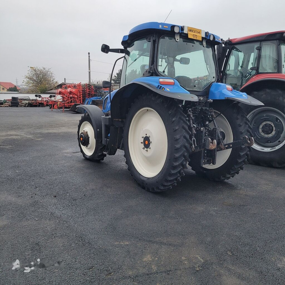 Farm tractor New Holland T6.175: picture 2