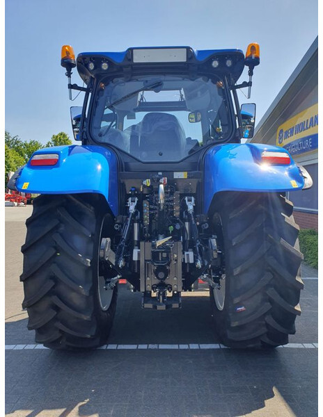 Farm tractor New Holland T6.180 DC: picture 6