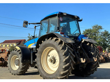 Farm tractor New Holland TM 190: picture 3