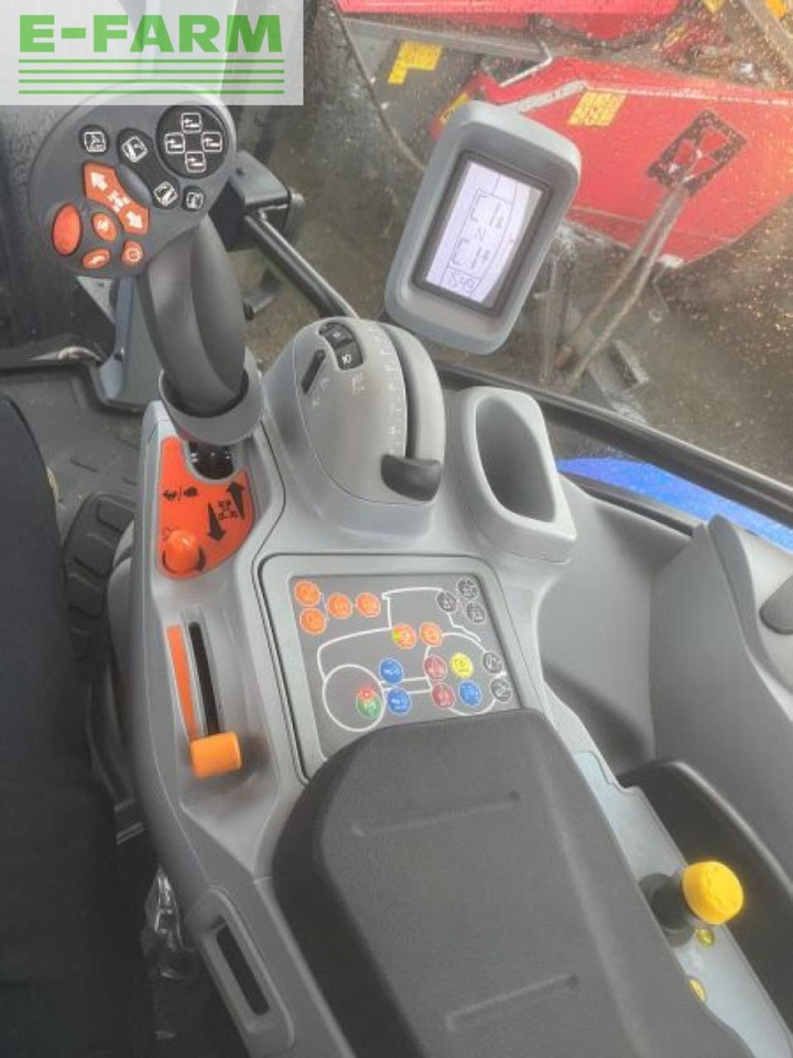 Farm tractor New Holland t5.120 dynamic command: picture 6