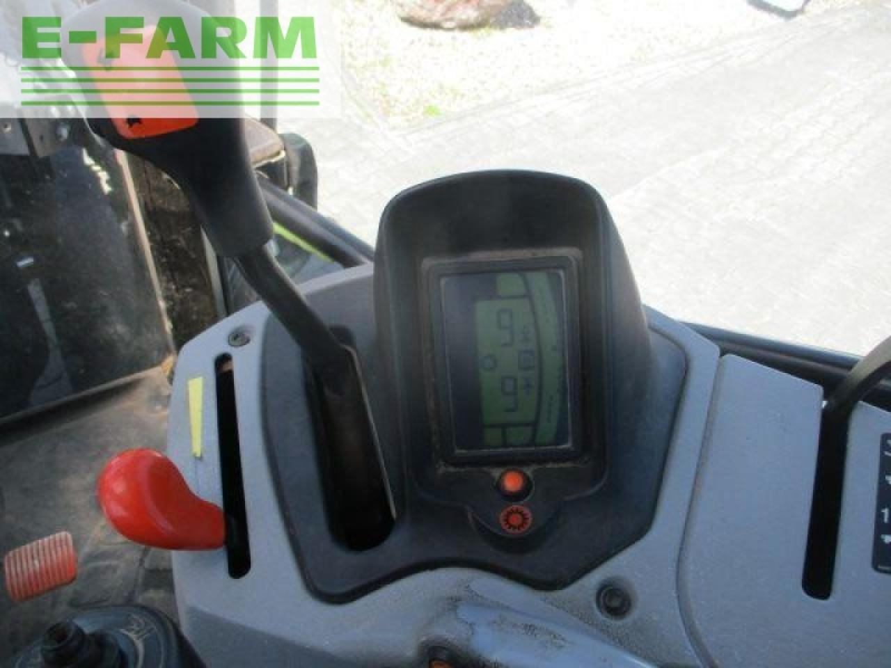 Farm tractor New Holland t6070 elite: picture 8