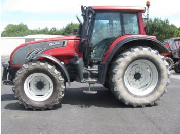Farm tractor Valtra T152 D: picture 1