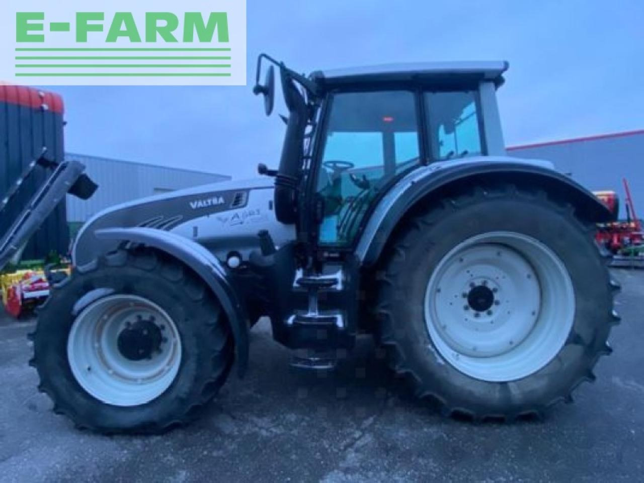 Farm tractor Valtra t172: picture 4