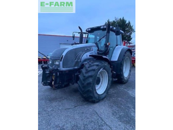 Farm tractor VALTRA T172