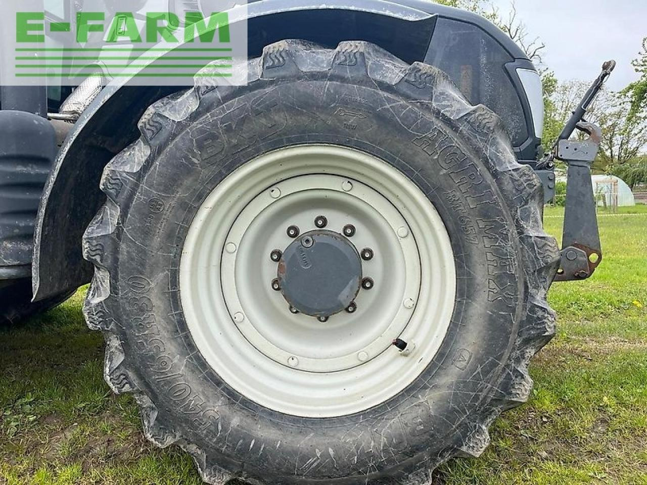 Farm tractor Valtra t203 d: picture 18
