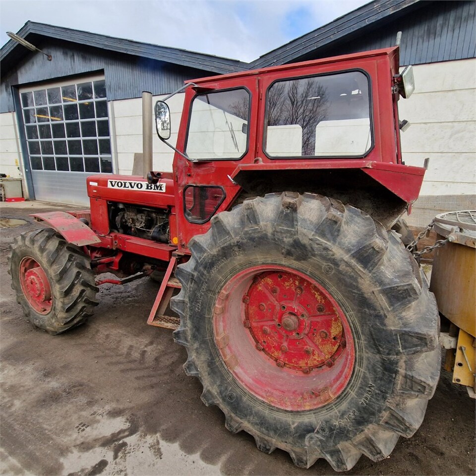 Farm tractor Volvo 814: picture 18