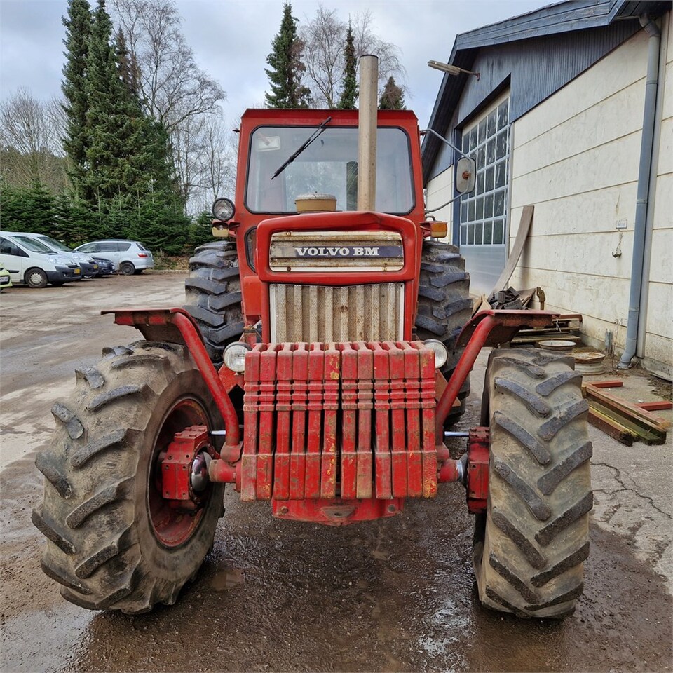 Farm tractor Volvo 814: picture 22