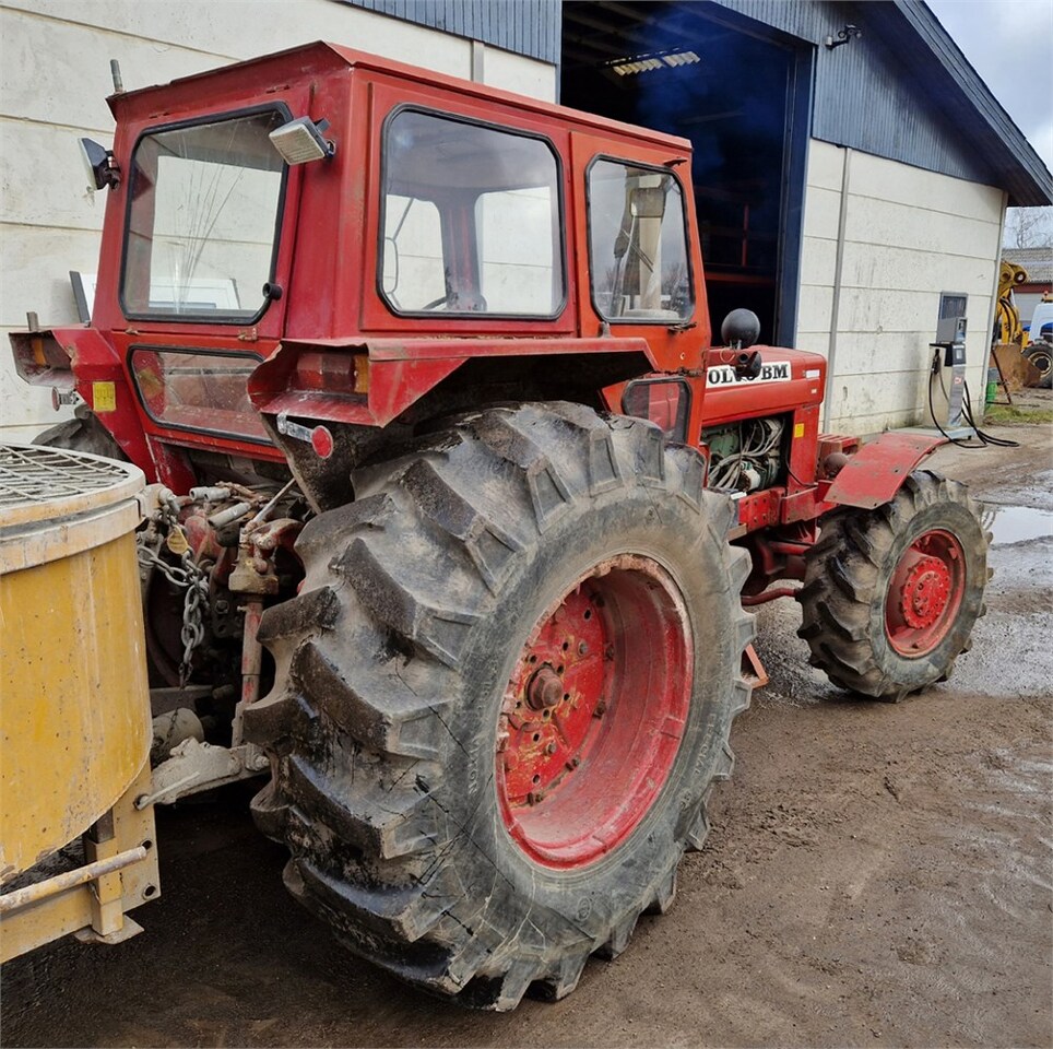 Farm tractor Volvo 814: picture 11