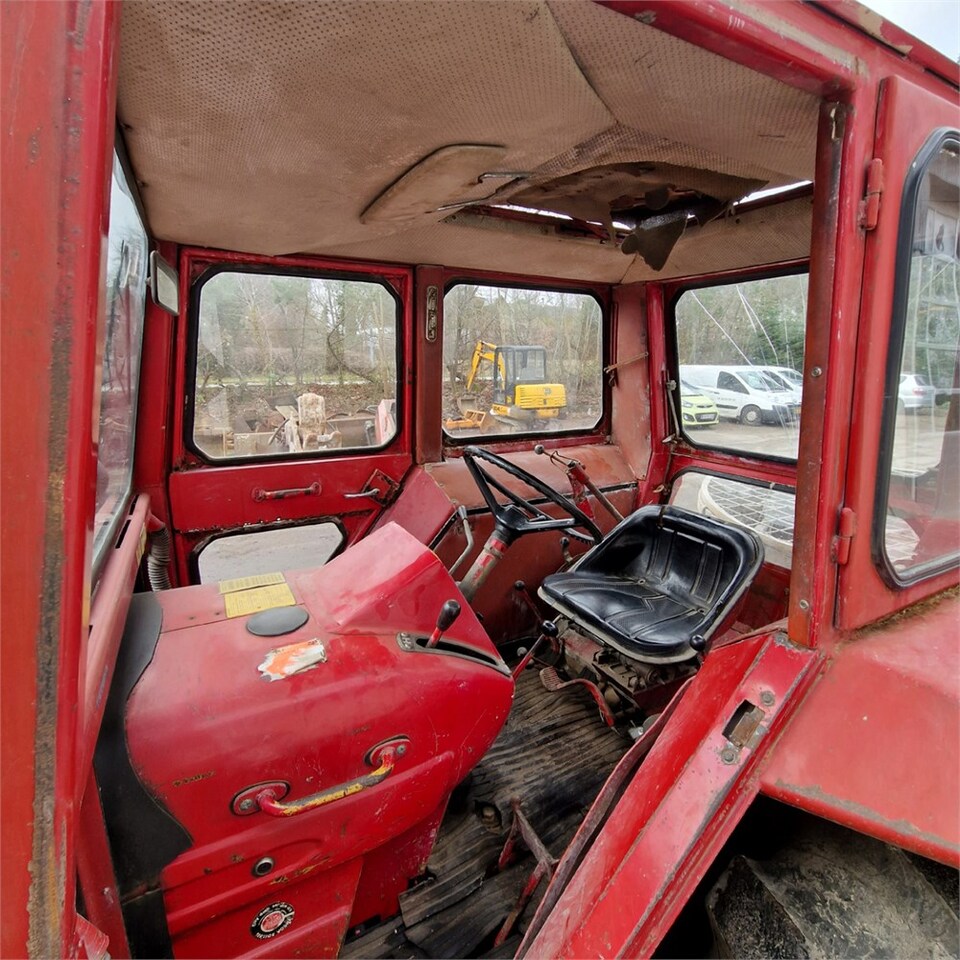 Farm tractor Volvo 814: picture 26