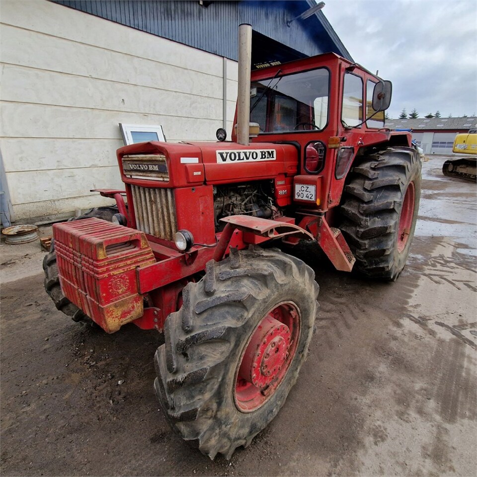 Farm tractor Volvo 814: picture 15