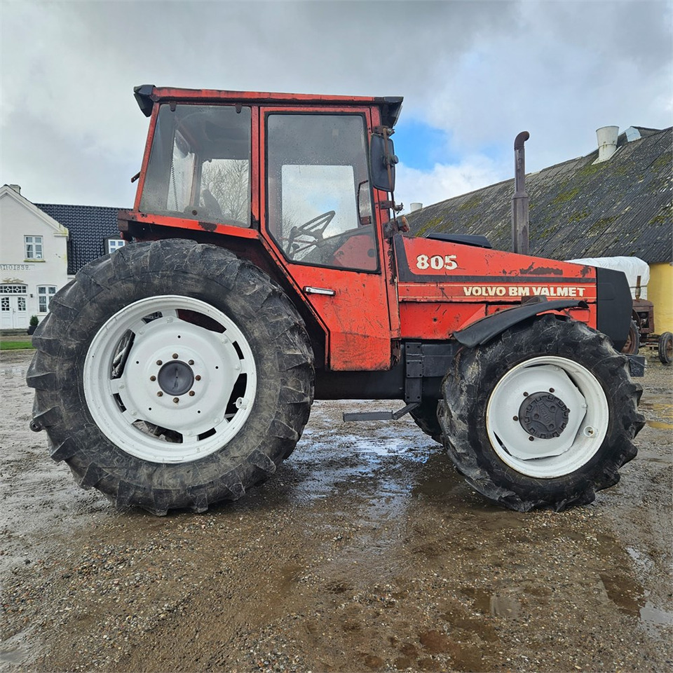 Farm tractor Volvo BM Valmet 805: picture 7
