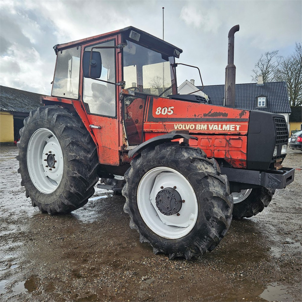 Farm tractor Volvo BM Valmet 805: picture 8