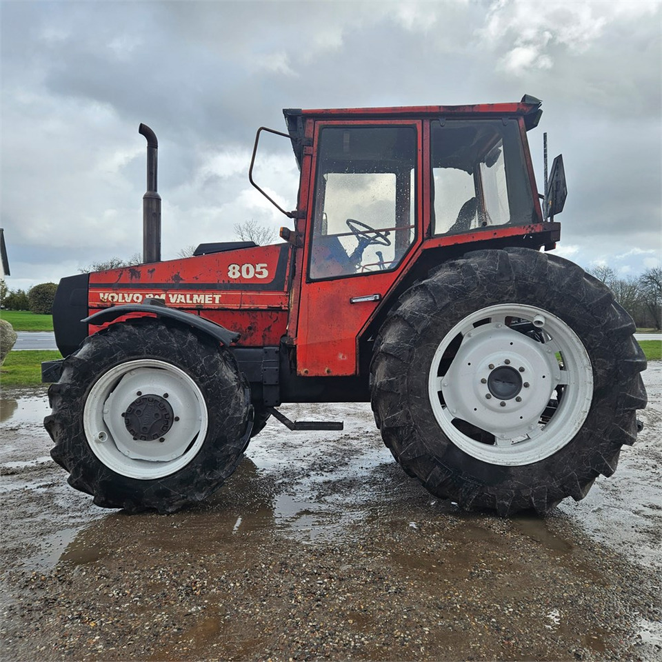 Farm tractor Volvo BM Valmet 805: picture 2