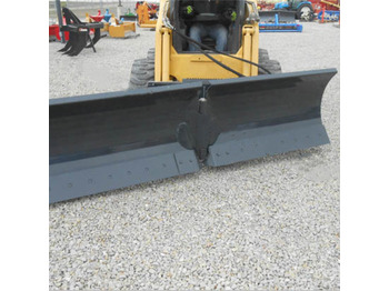 Snow plough for Construction machinery XCMG Official V Type Snow Removal Plow Blade for Skid Steer Loader: picture 5